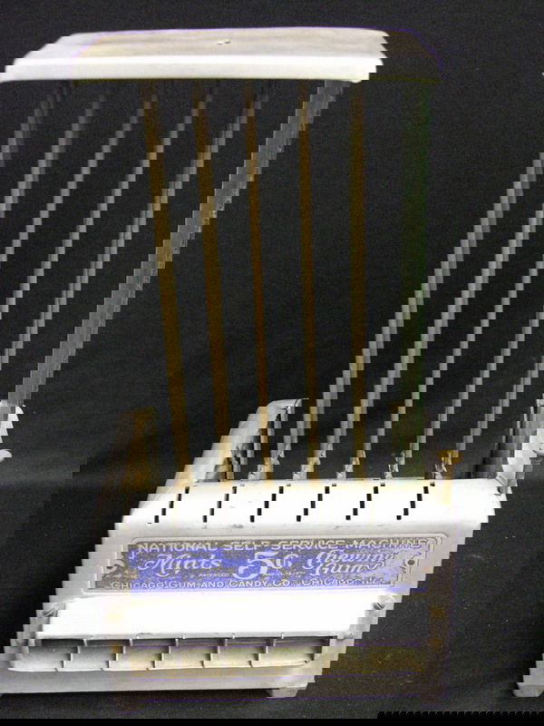 NATIONAL CHICAGO 5 CENT GUM AND CANDY MACHINE: NATIONAL CHICAGO 5 CENT GUM AND CANDY MACHINE Original National Chicago self service vendor for mints, gum, etc., Parts machine for restoration, Missing glass front, Glass side and back door, Mechanis