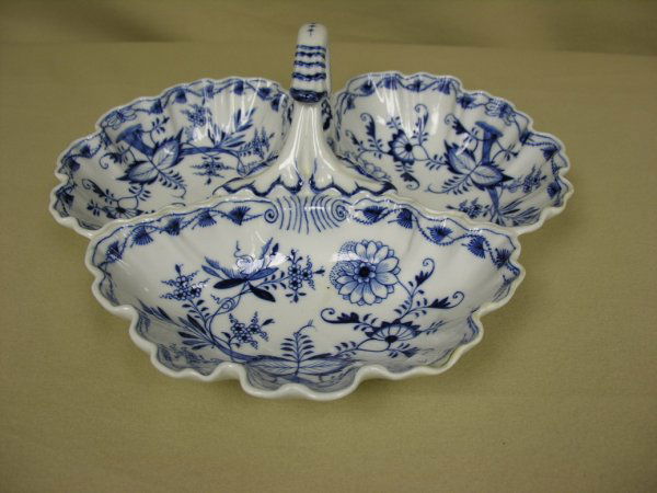 LARGE MEISSEN 3 PART HANDLED SERVING BOWL: LARGE MEISSEN 3 PART HANDLED SERVING BOWL Size: 12 1/2'' by 11'', Condition: Has an old interior rim repair as pictured, Lid handle has been reglued,