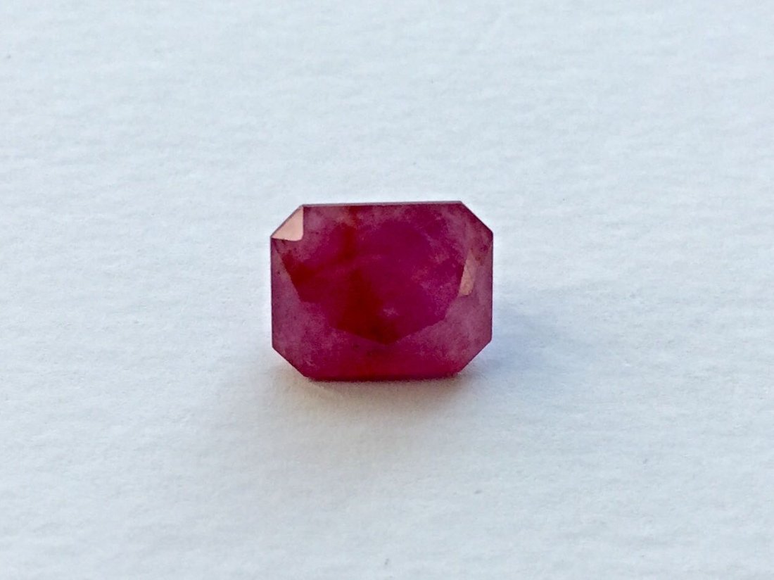 Natural Burmese ruby 4ct (1 of 1)
