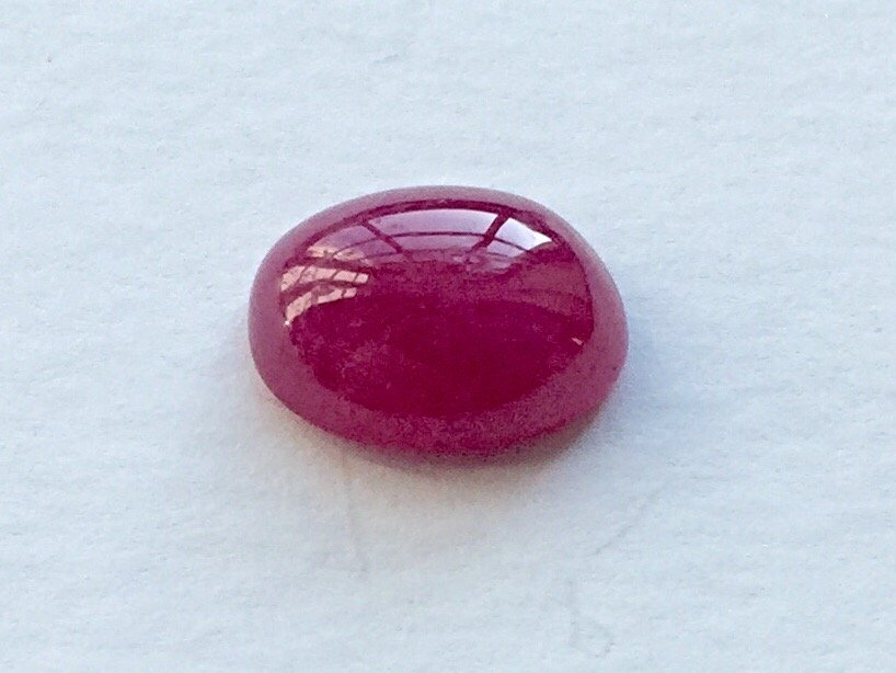 Natural Burmese ruby cabochon 2,6ct (1 of 1)