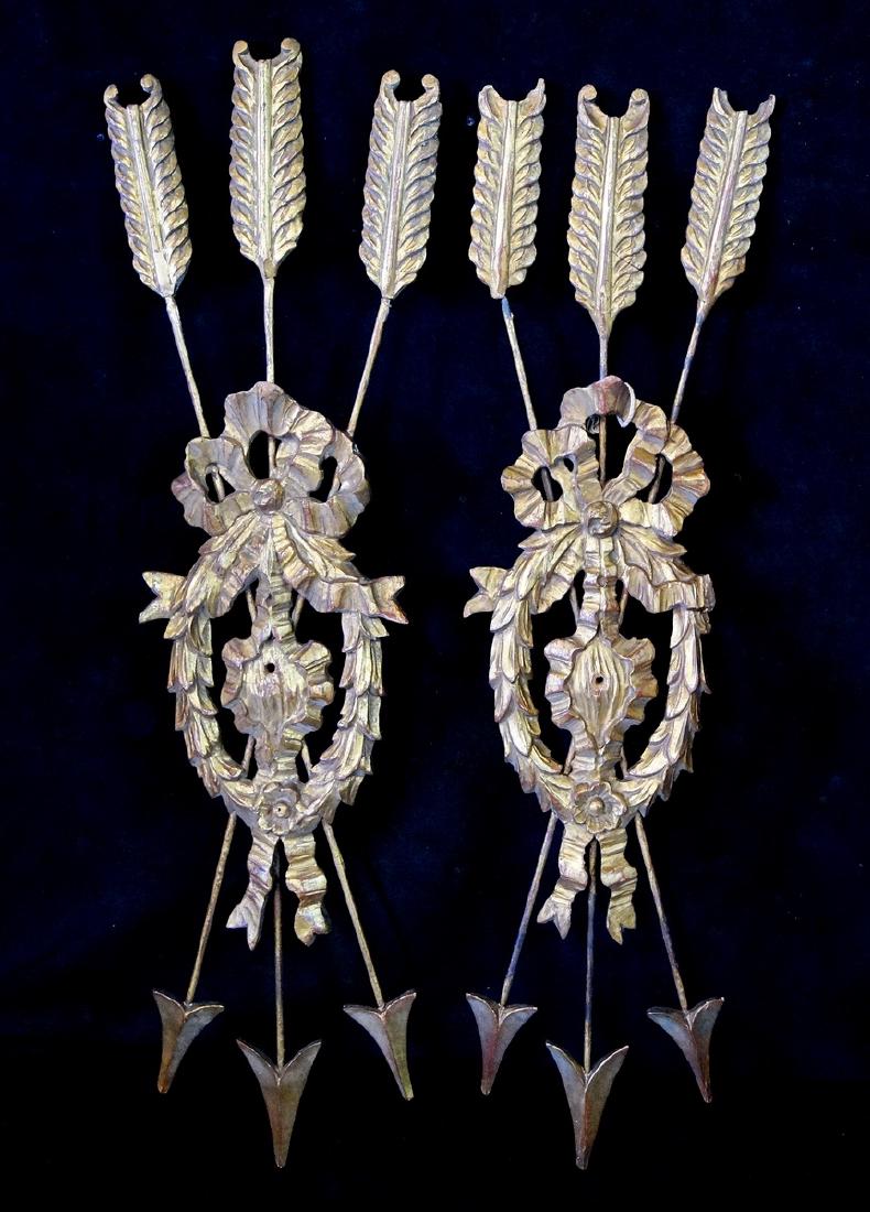 PR. GILTWOOD WREATH & ARROW FORM WALL APPLIQUES (1 of 6)