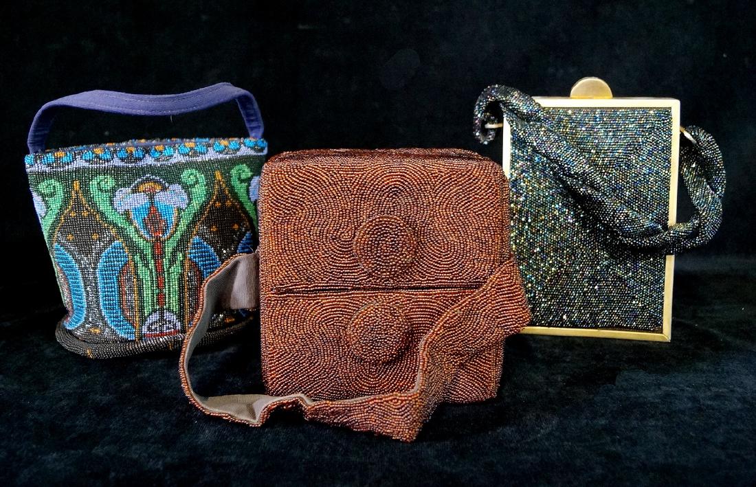 3 VINTAGE BEADED BAGS (1 of 5)