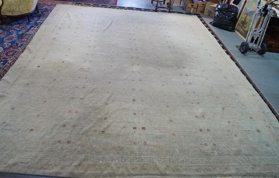 LARGE ORIENTAL STYLE RUG (1 of 4)