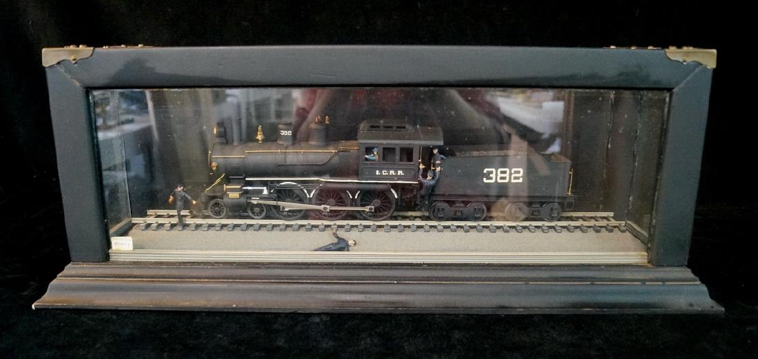 1 CAR ENGINE & TENDER #382 IN WOOD CASE (1 of 3)