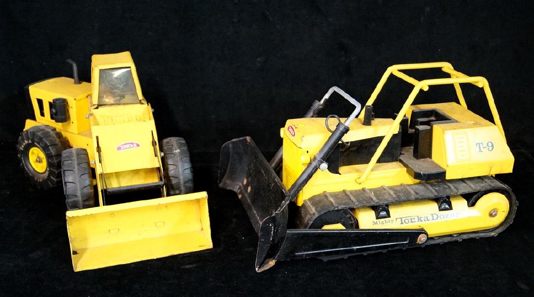 MIGHTY TONKA BULL DOZER & LOADER: MIGHTY TONKA BULL DOZER & LOADER 19" LONGEST