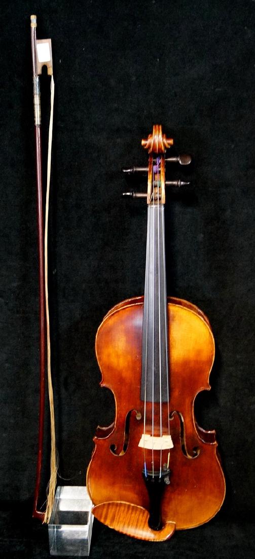 ITALIAN VIOLIN: ITALIAN VIOLIN LABEL READS NICOLAUS AMATUS 1670 (AFTER) 24 X 7