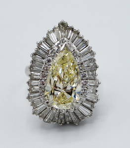 YELLOW DIAMOND RING WITH PLATINUM BAND 4.9CT CENTER