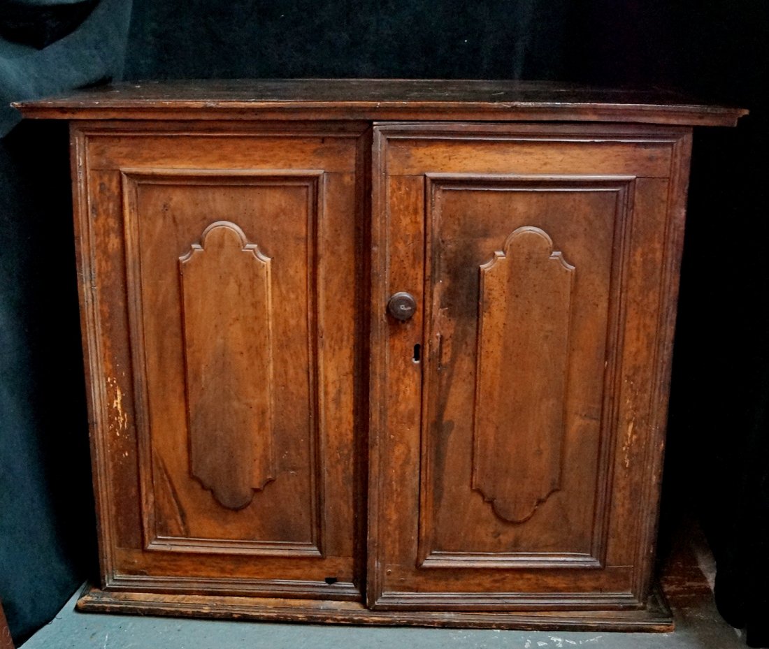 2 DOOR RAISED PANEL CABINET (1 of 8)