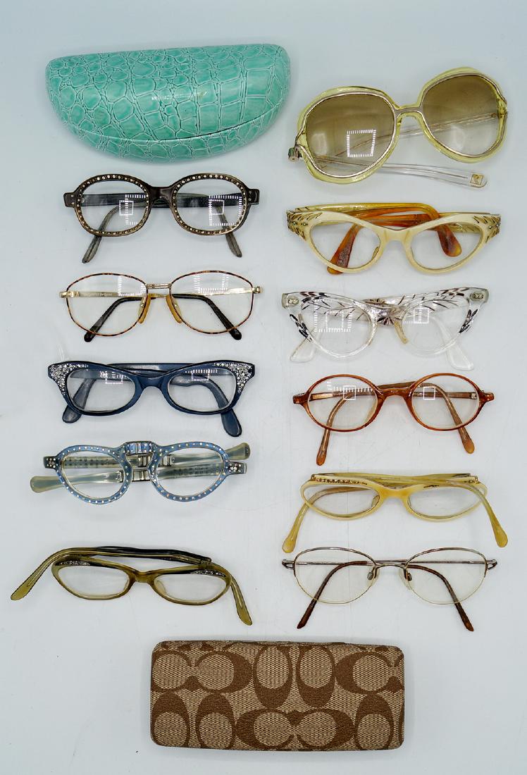 LOT VINTAGE EYE GLASSES (1 of 6)