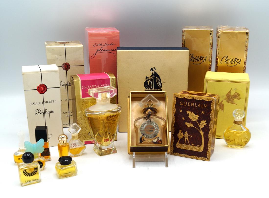 LOT VINTAGE PERFUMES W/ BOXES (1 of 4)