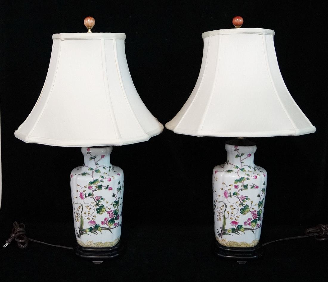 PR. ORIENTAL STYLE PORCELAIN LAMPS (1 of 6)