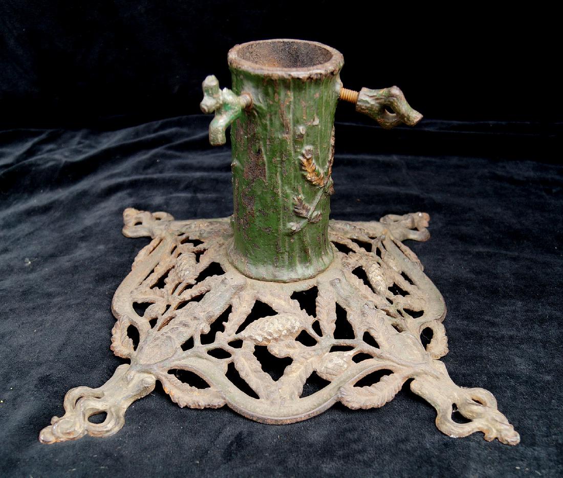 FRENCH WROUGHT IRON FIGURAL UMBRELLA STAND (1 of 5)