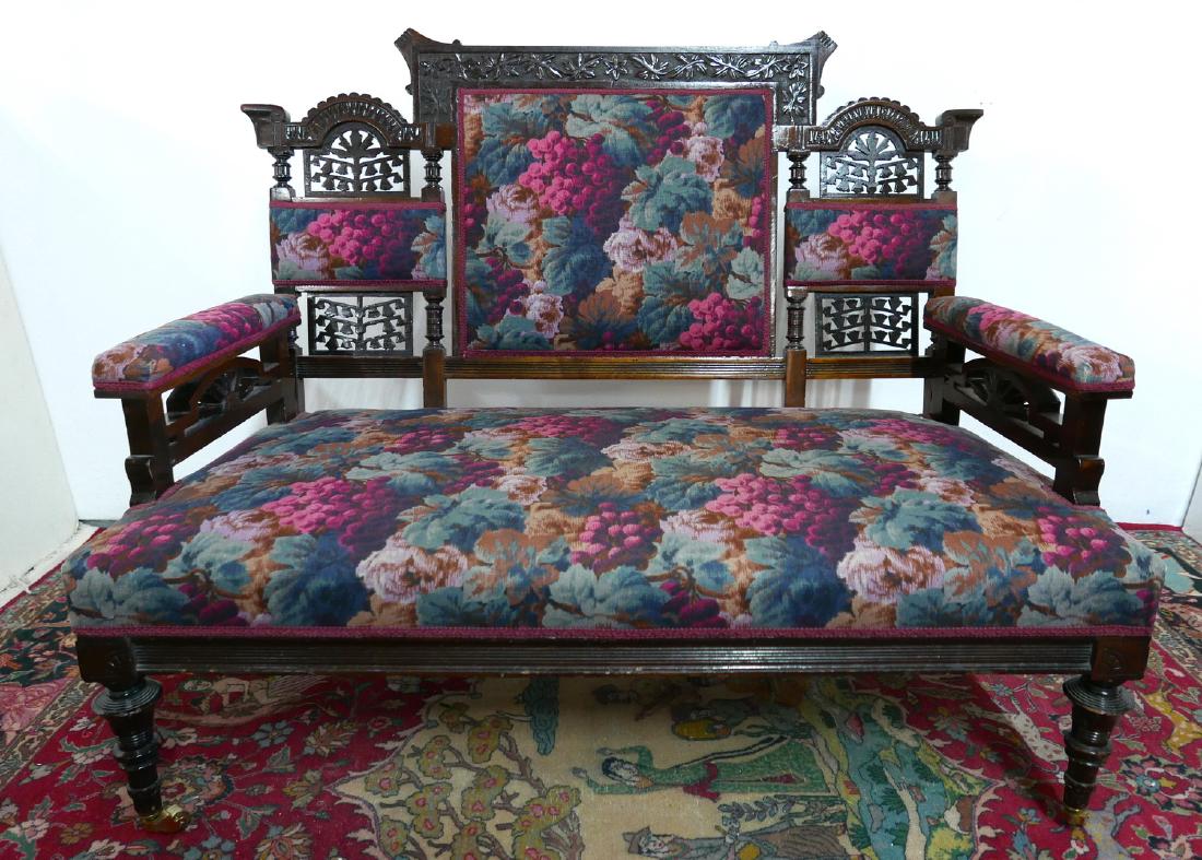 VICTORIAN EASTLAKE SETTEE (1 of 5)