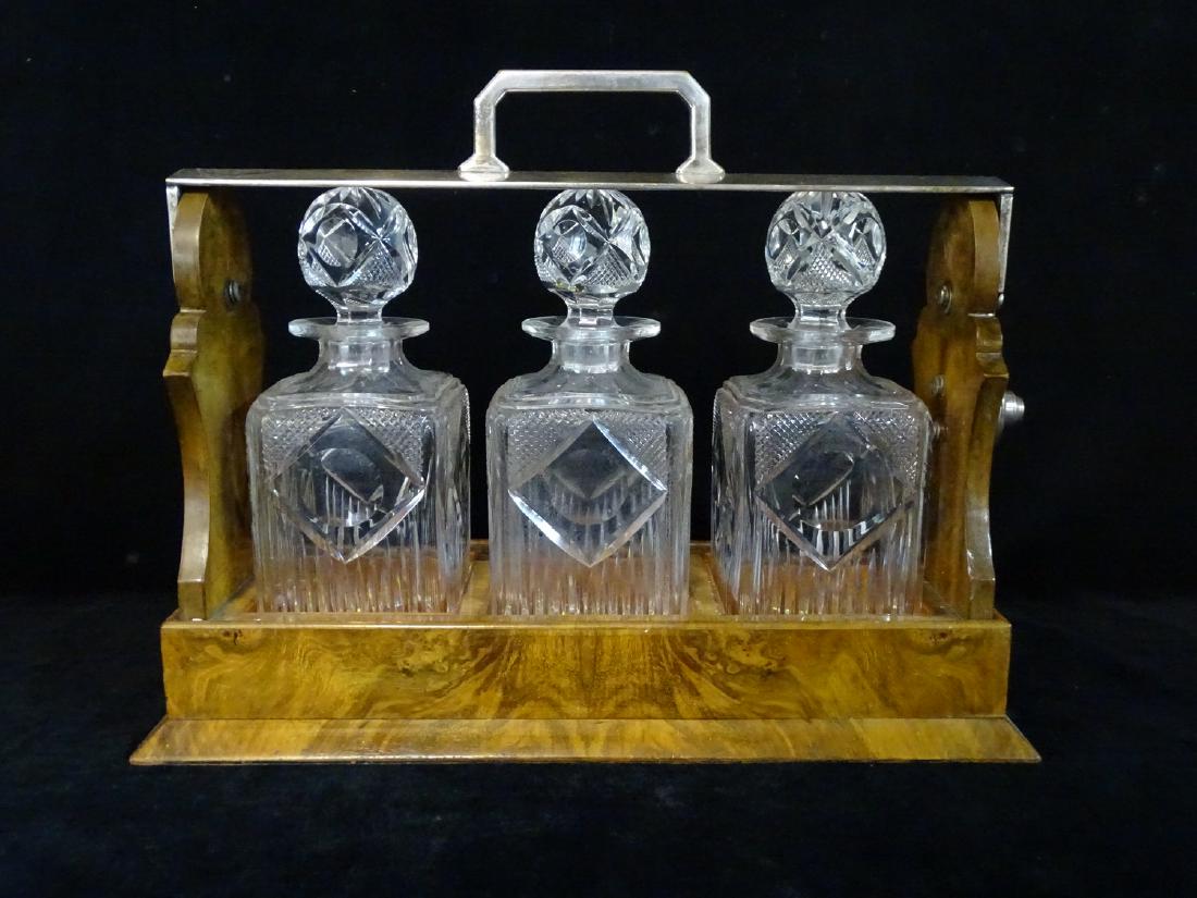 CRYSTAL & BURLED WOOD 3 BOTTLE TANTALUS (1 of 4)