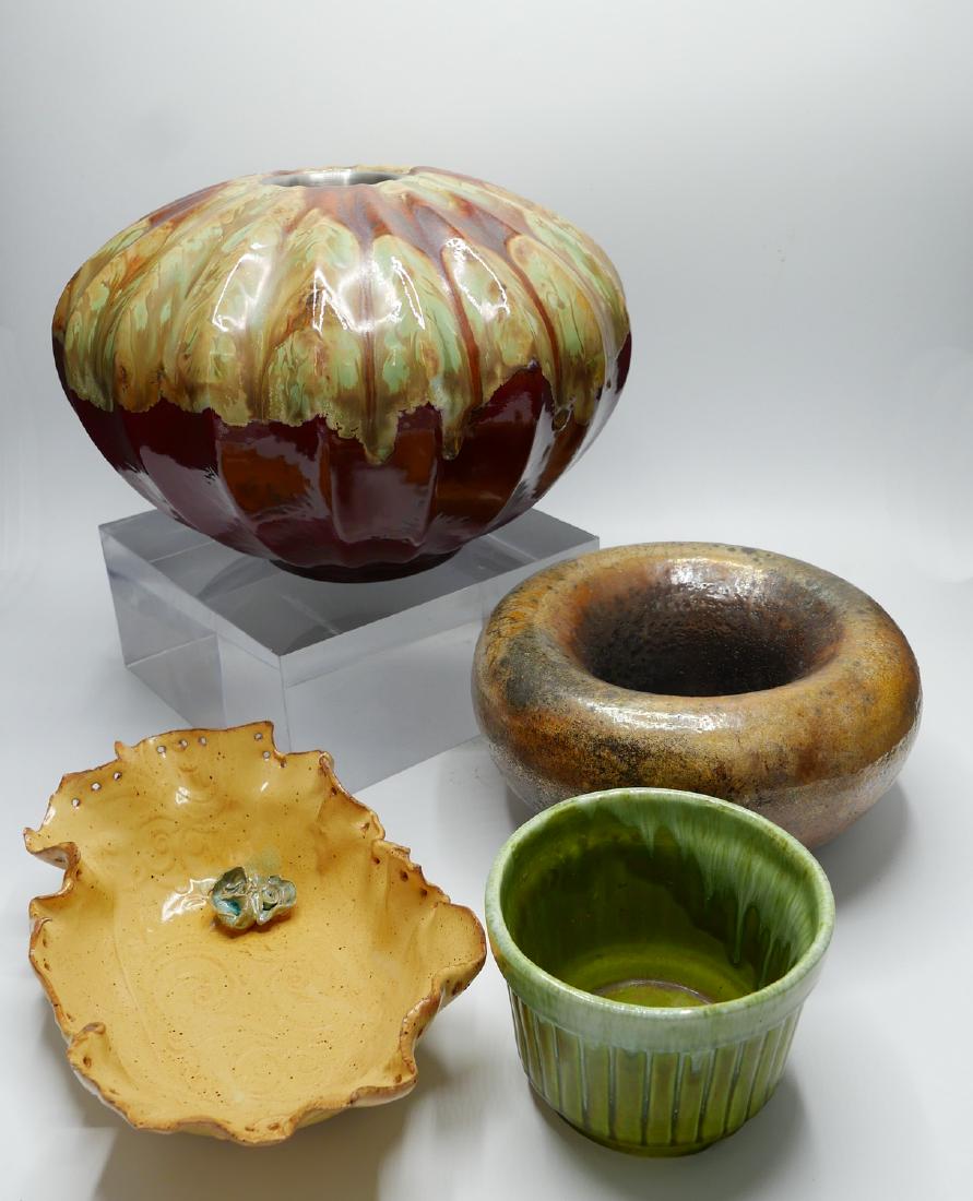 4 ASSORTED PCS. POTTERY (1 of 1)
