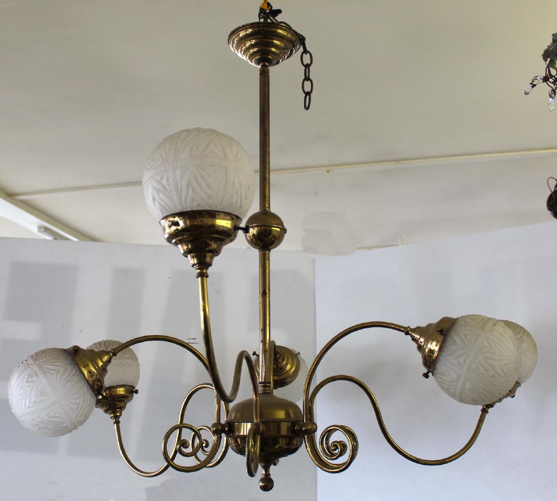 5 LIGHT BRASS & GLASS FIXTURE: 5 LIGHT BRASS & GLASS FIXTURE 34"H
