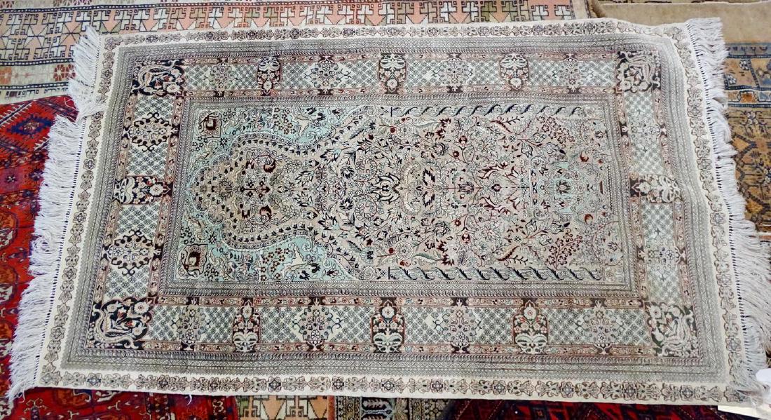 SILK THROW RUG (1 of 6)