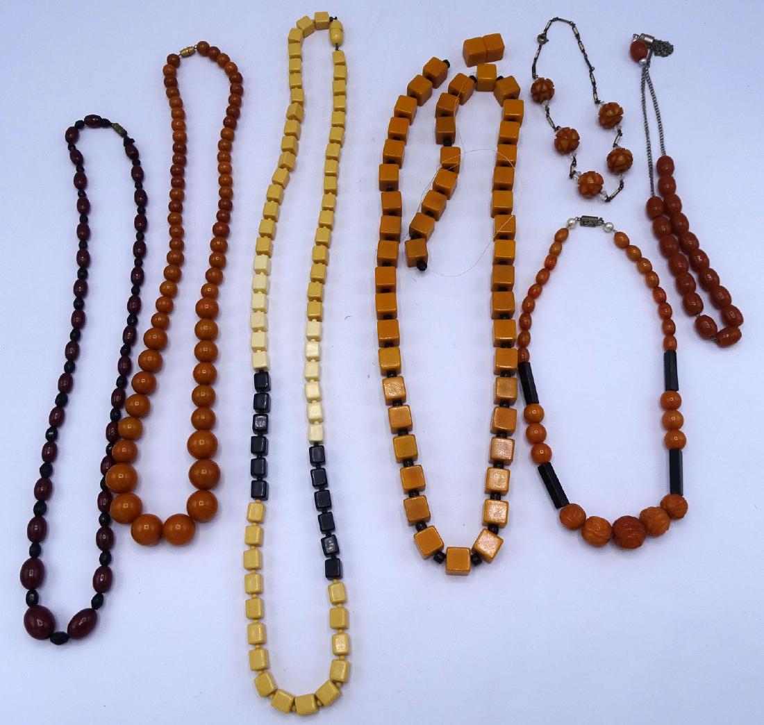 TRAY LOT BAKELITE NECKLACES: TRAY LOT BAKELITE NECKLACES