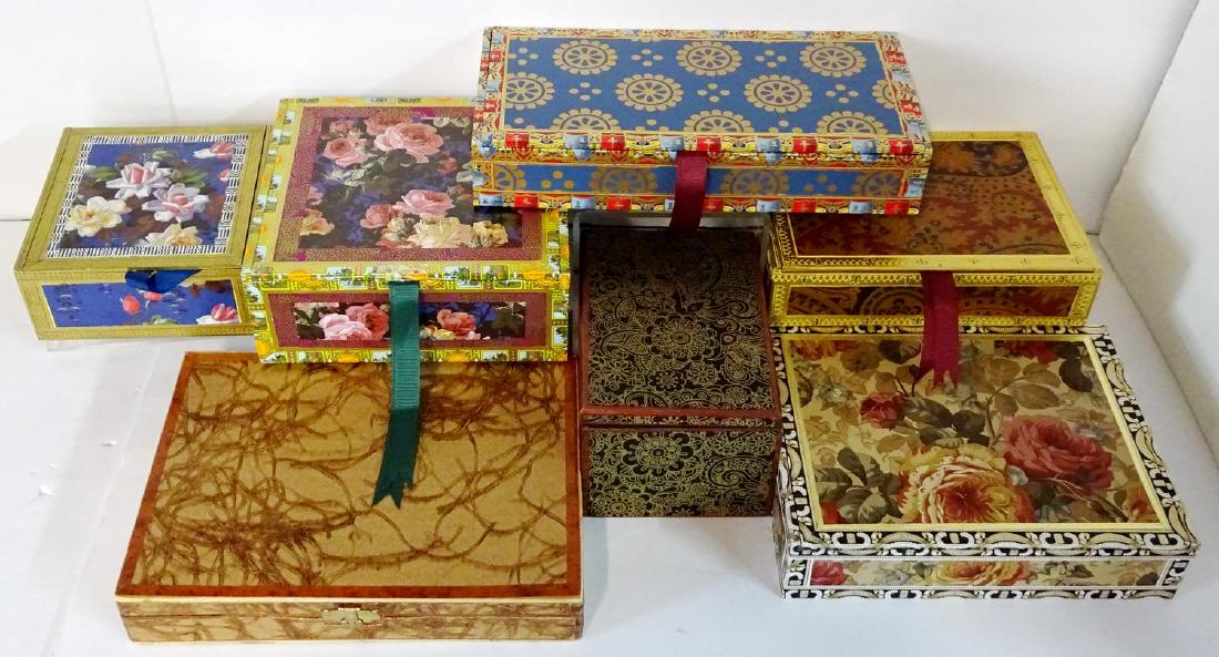 LOT 7 DECORATED CIGAR BOXES: LOT 7 DECORATED CIGAR BOXES