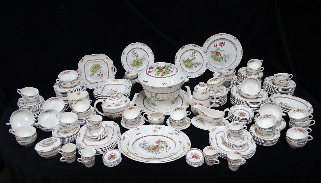 LARGE SET SPODE ROSALIE DINNERWARE: LARGE SET SPODE ROSALIE DINNERWARE