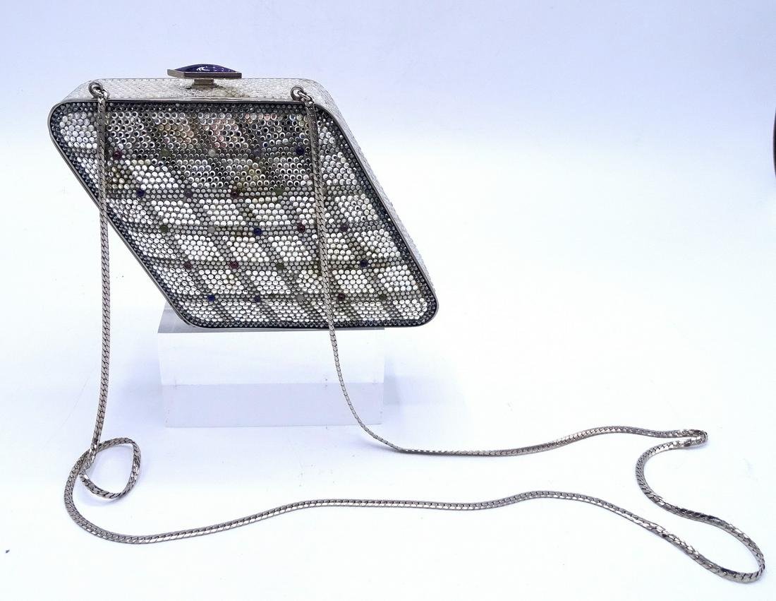 JUDITH LEIBER SILVER EVENING BAG: JUDITH LEIBER SILVER EVENING BAG 5 X 7"