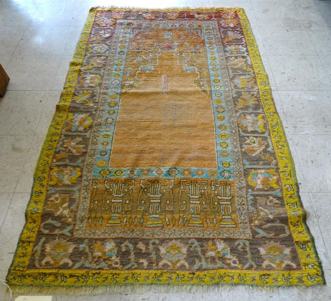 TURKISH THROW RUG: TURKISH THROW RUG 3' 7''X 5' 10''