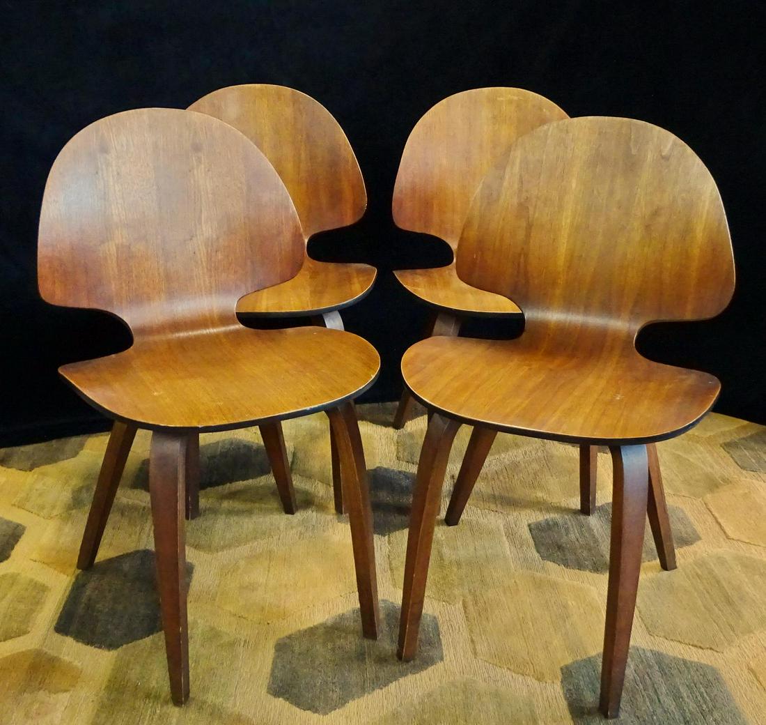 4 MID CENTURY MOLDED PLYWOOD SIDE CHAIRS: 4 MID CENTURY MOLDED PLYWOOD SIDE CHAIRS (PLYCRAFT?) 32"H 18.5"W 15.5"D