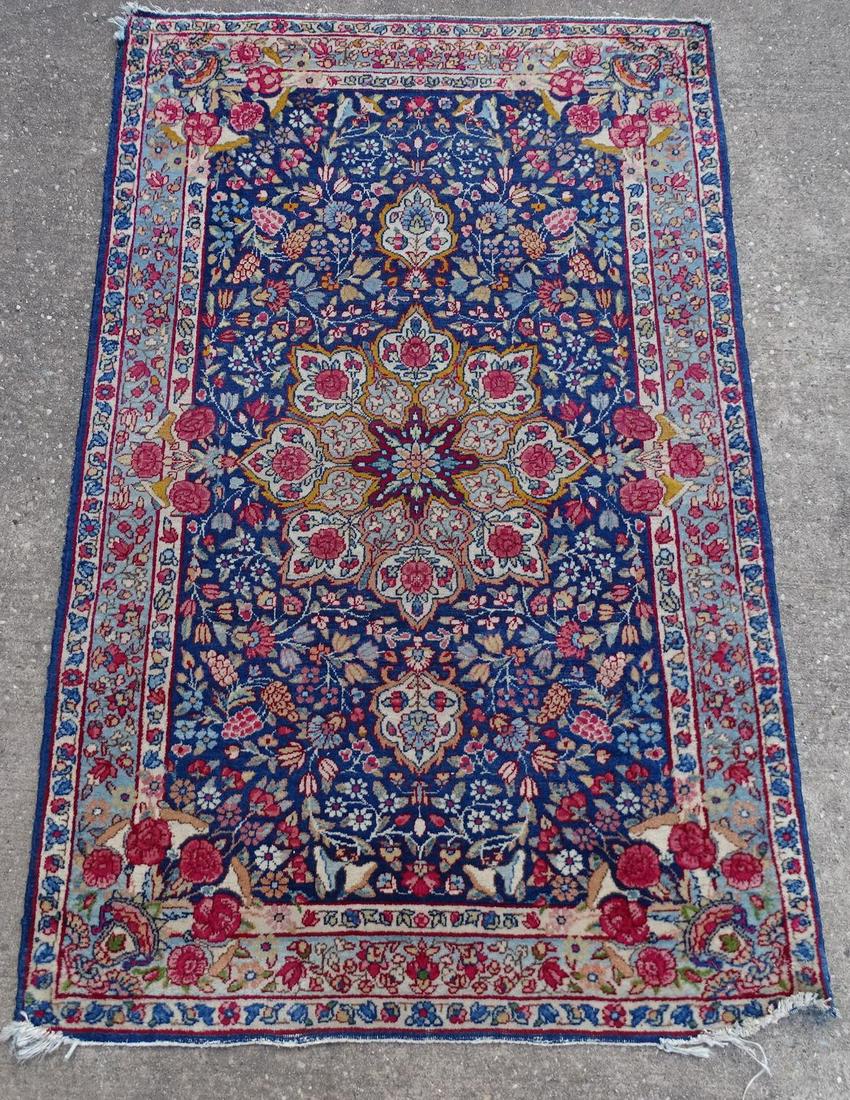 BLUE KERMAN THROW RUG 3' X 4'7": BLUE KERMAN THROW RUG 3' X 4'7"