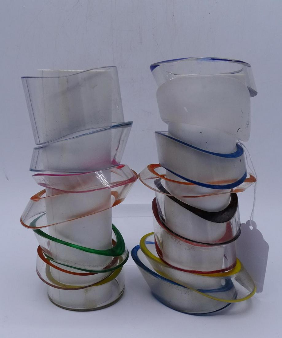 GROUP 14 LUCITE BANGLE BRACELETS: GROUP 14 LUCITE BANGLE BRACELETS GEOFFREY BEENE FOUNDATION