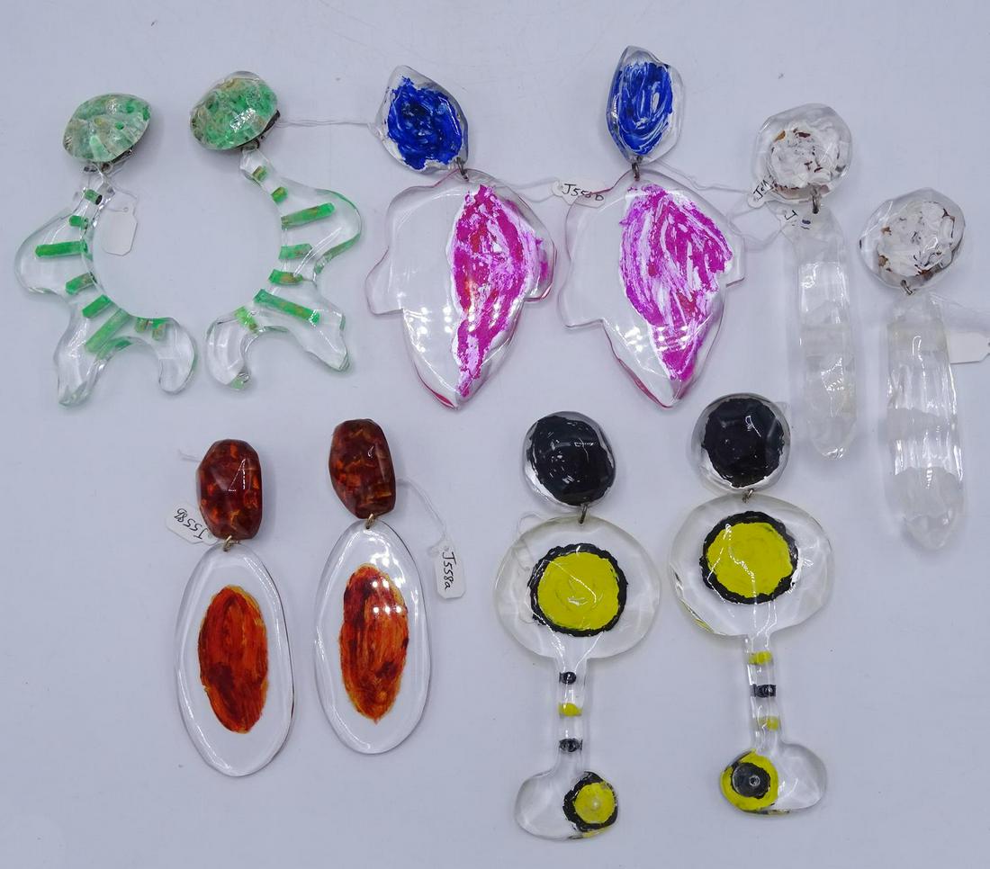 5 PR. REVERSE PAINTED LUCITE CLIP EARRINGS: 5 PR. REVERSE PAINTED LUCITE CLIP EARRINGS GEOFFREY BEENE FOUNDATION