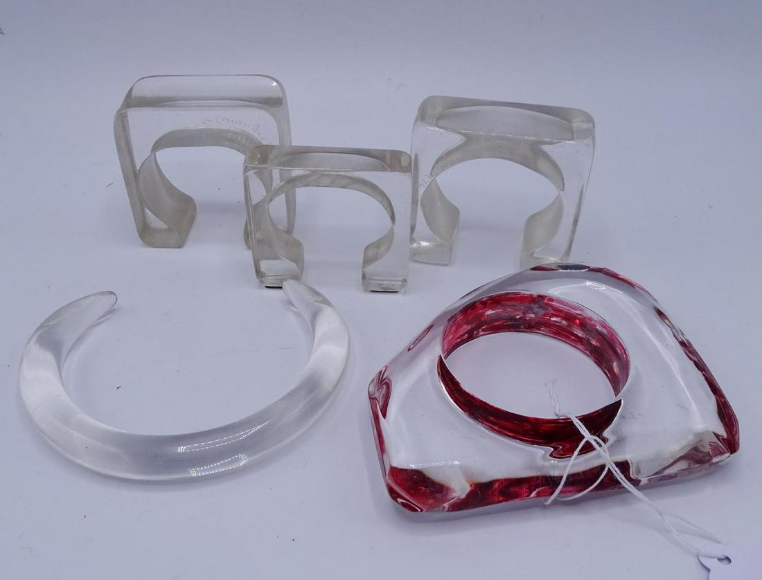 GROUP 5 LUCITE BRACELETS: 3 SGN. CRONENGER 1970: GROUP 5 LUCITE BRACELETS: 3 SGN. CRONENGER 1970'S GEOFFREY BEENE FOUNDATION