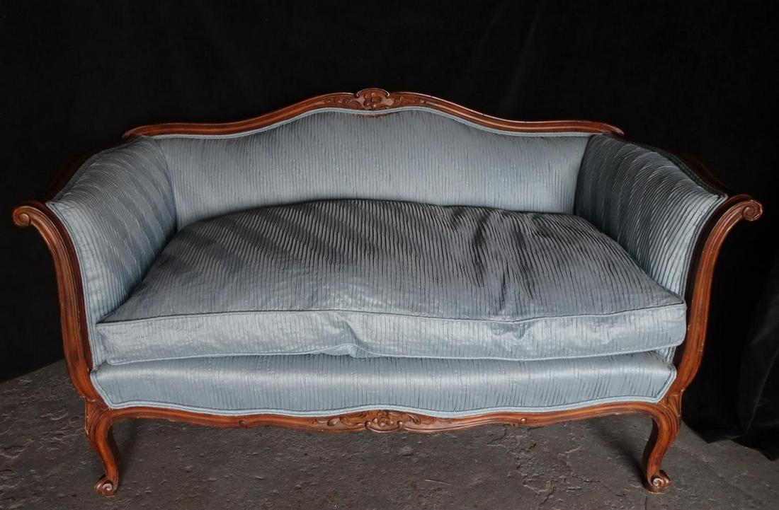 LOUIS XV STYLE DOWN CUSHION UPHOLSTERED SETTEE 30" X: LOUIS XV STYLE DOWN CUSHION UPHOLSTERED SETTEE 30" X 54" X 29"