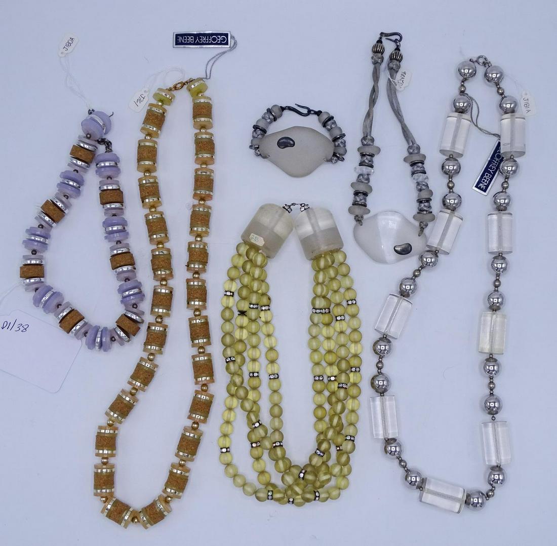 5 NECKLACES 2 WITH GEOFFREY BEENE TAGS & 1 BRACELET (1: 5 NECKLACES 2 WITH GEOFFREY BEENE TAGS & 1 BRACELET (1 CLASP AS IS) (GEOFFREY BEENE FOUNDATION)