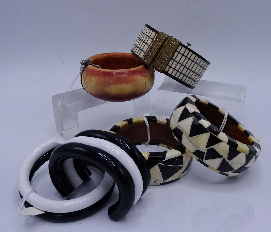 GROUP 6 BRACELETS (GEOFFREY BEENE FOUNDATION): GROUP 6 BRACELETS (GEOFFREY BEENE FOUNDATION)