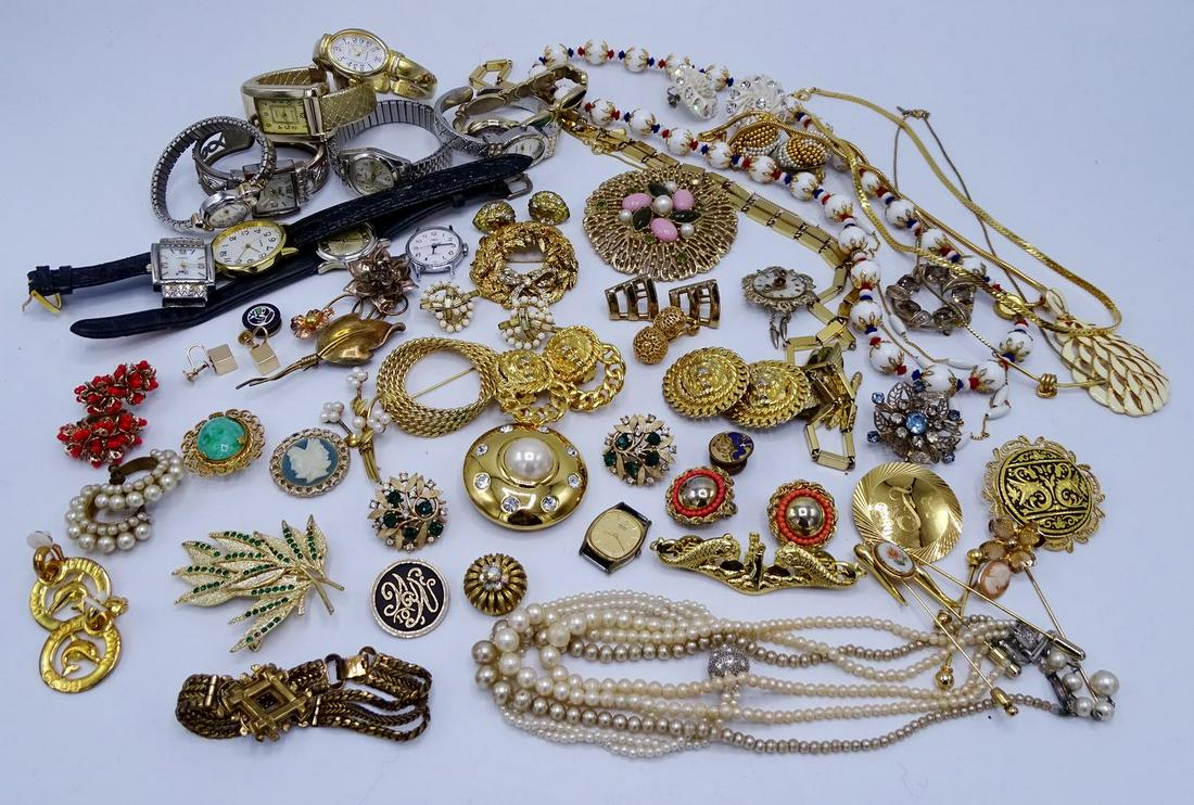 LOT VINTAGE COSTUME JEWELRY INC. MONET: LOT VINTAGE COSTUME JEWELRY INC. MONET