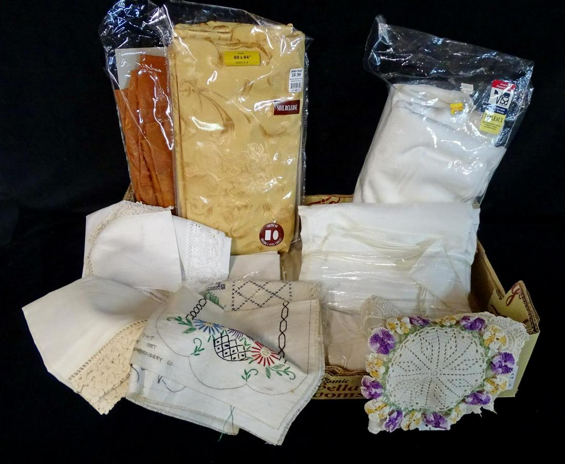 LOT ASSORTED LINENS: LOT ASSORTED LINENS