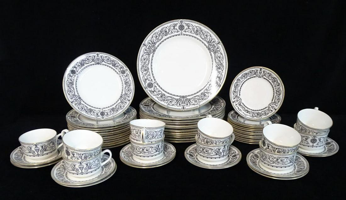 59 PCS. ROYAL WORCESTER "PADUA" DINNER WARE 10.5" DIA.: 59 PCS. ROYAL WORCESTER "PADUA" DINNER WARE 10.5" DIA. PLATE
