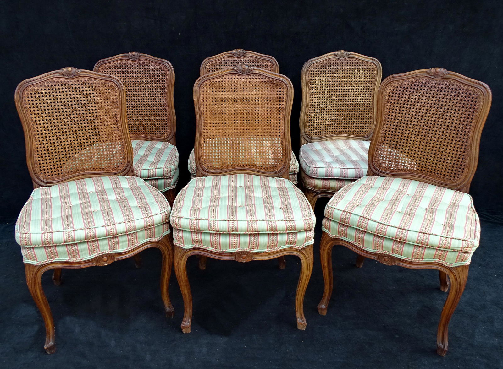 COUNTRY FRENCH STYLE SET 6 DINING ROOM CHAIRS 36"H 20"W: COUNTRY FRENCH STYLE SET 6 DINING ROOM CHAIRS 36"H 20"W 19"D