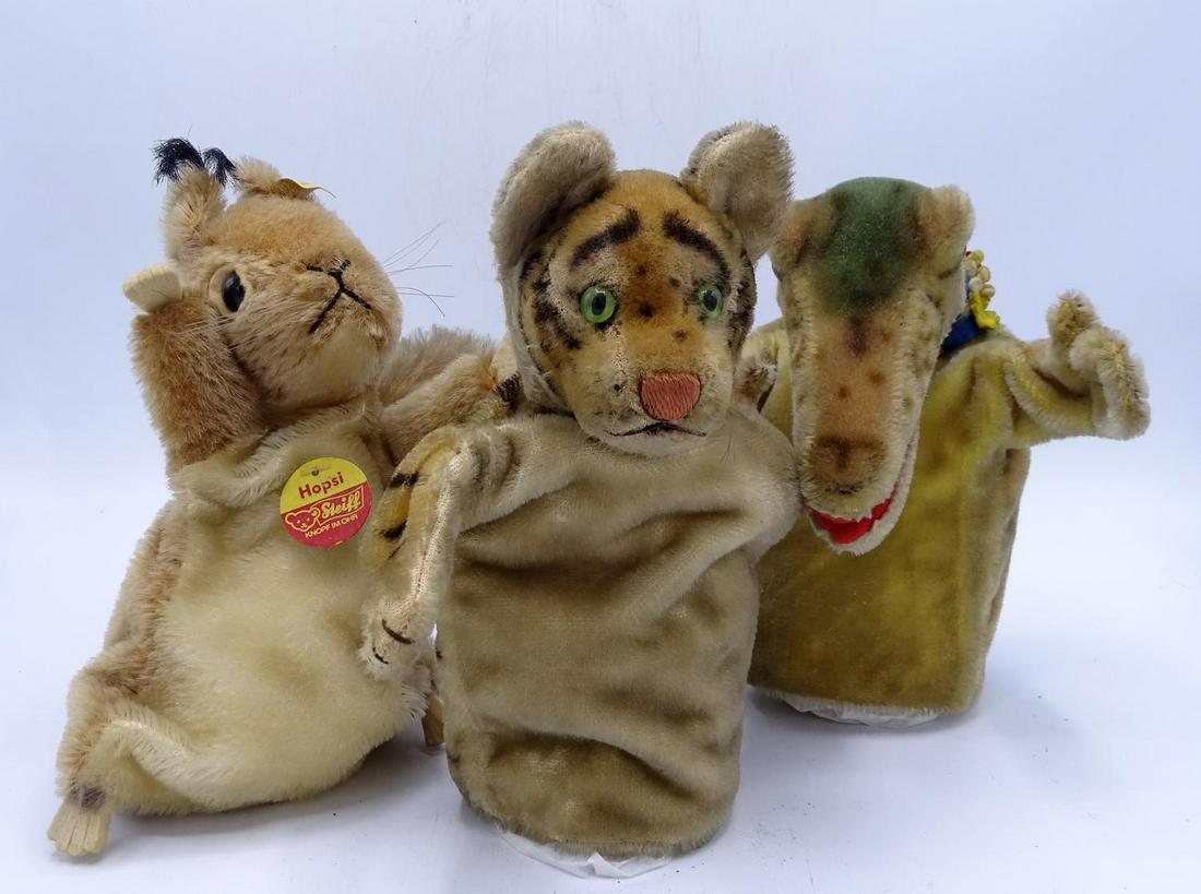 3 STEIFF HAND PUPPETS INC. HOPSI THE SQUIRREL 11": 3 STEIFF HAND PUPPETS INC. HOPSI THE SQUIRREL 11" TALLEST