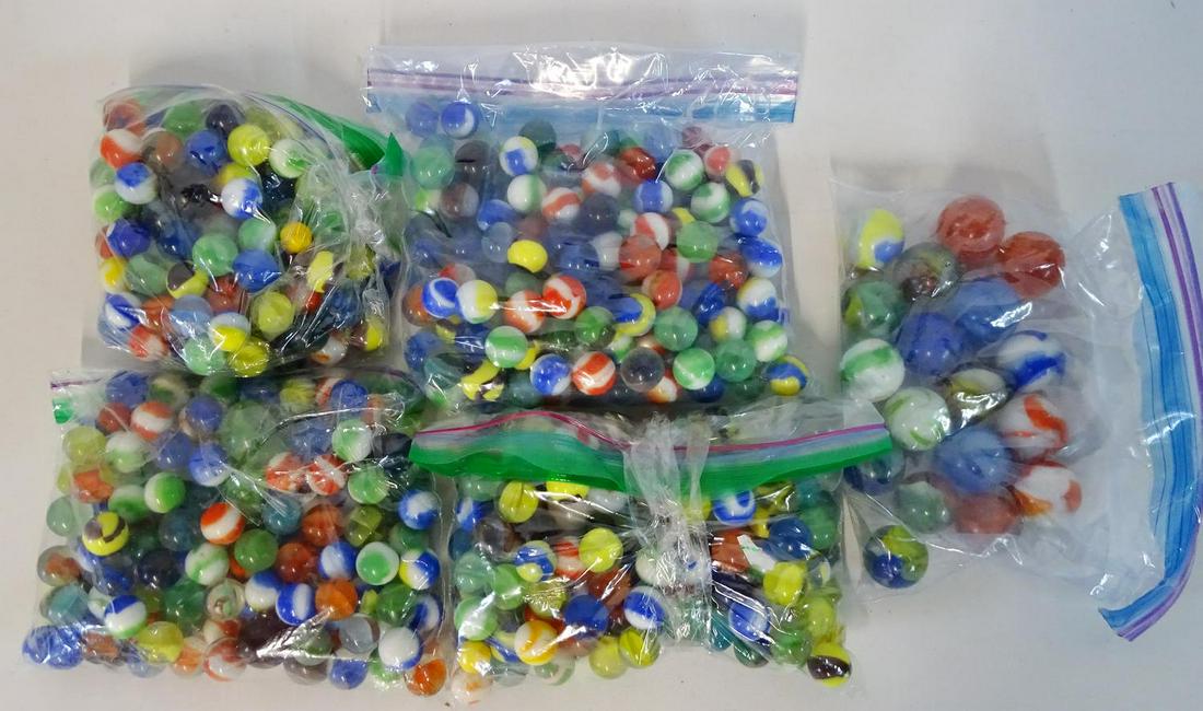LOT VINTAGE AGATE MARBLES: LOT VINTAGE AGATE MARBLES
