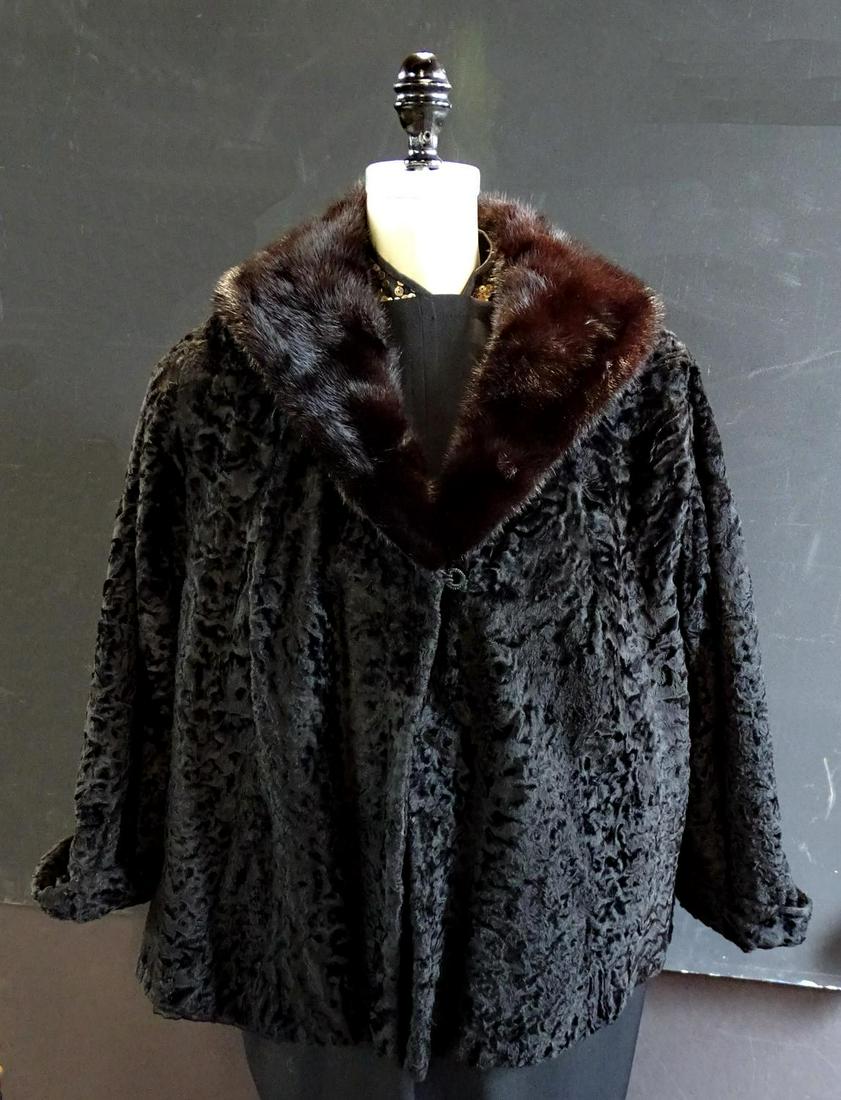 PERSIAN LAMB JACKET WITH MINK COLLAR: PERSIAN LAMB JACKET WITH MINK COLLAR