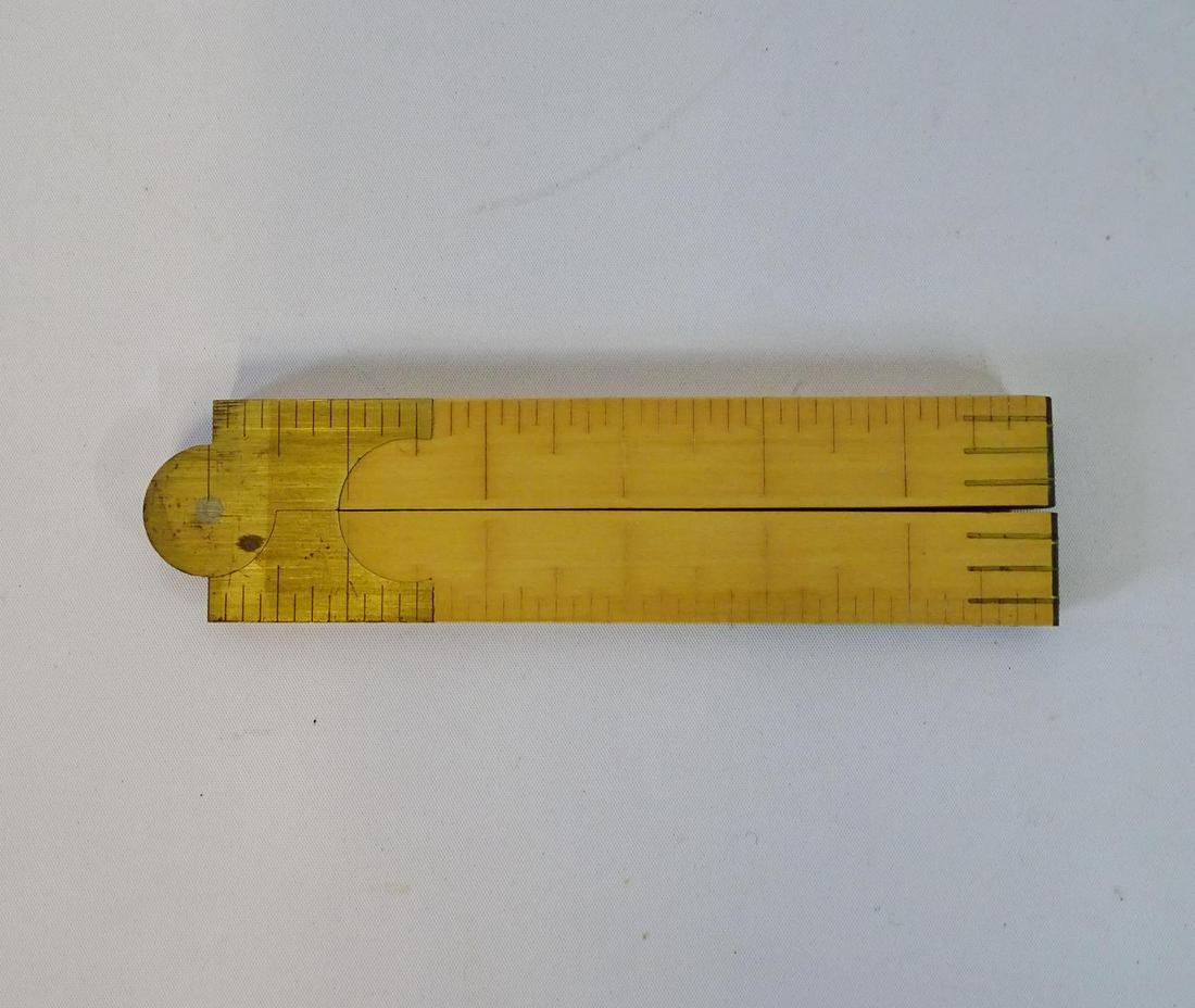 VINTAGE BRASS & WOOD RULER 7"CLOSED: VINTAGE BRASS & WOOD RULER 7"CLOSED