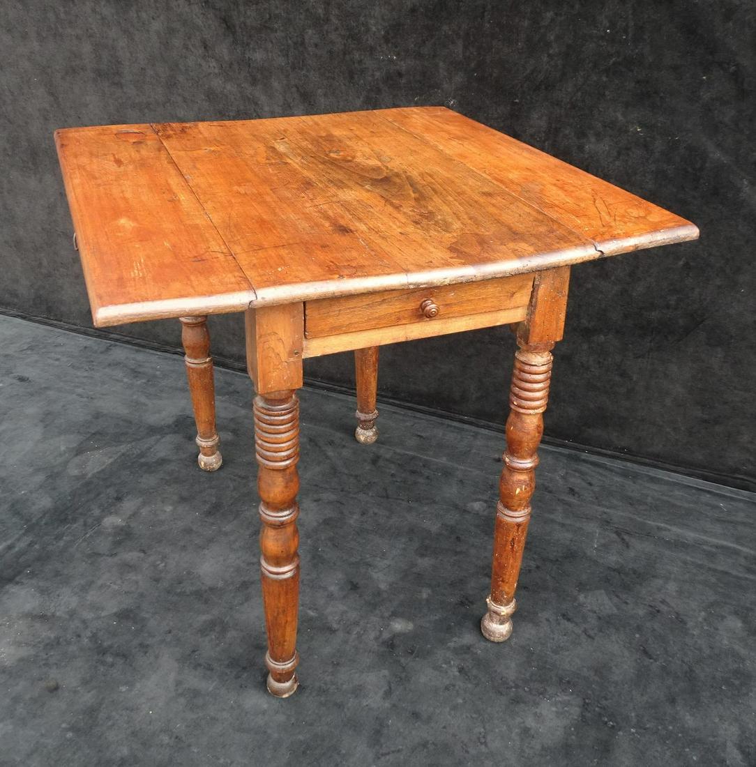 19TH C. MAHOGANY DROPLEAF TABLE 26" X 17" 26": 19TH C. MAHOGANY DROPLEAF TABLE 26" X 17" 26"