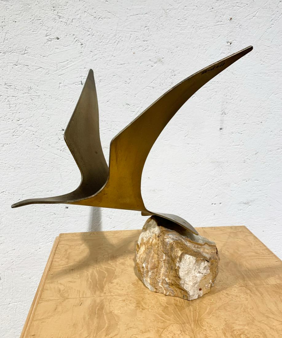 CURTIS JERE SGN. BRASS SEAGULL MOUNTED TO STONE 14"H: CURTIS JERE SGN. BRASS SEAGULL MOUNTED TO STONE 14"H 13"W 10.5"D