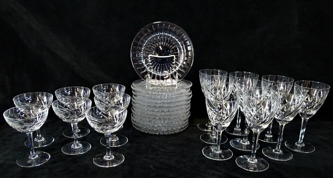 LOT VAL ST LAMBERT PLATES (13) & STEMWARE (16) 8"H: LOT VAL ST LAMBERT PLATES (13) & STEMWARE (16) 8"H TALLEST MARKED VSL