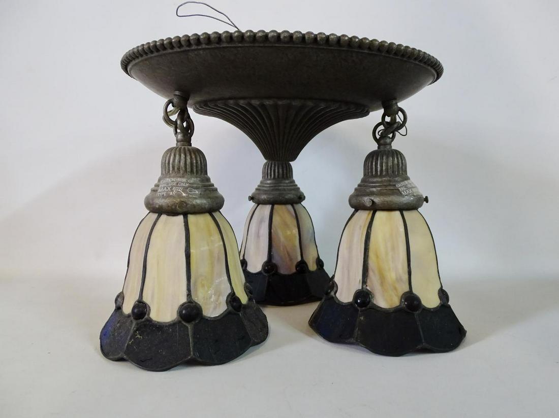 3 LIGHT FLUSH MOUNT FIXTURE WITH LEADED GLASS STYLE: 3 LIGHT FLUSH MOUNT FIXTURE WITH LEADED GLASS STYLE SHADES 10"H 12" DIA.