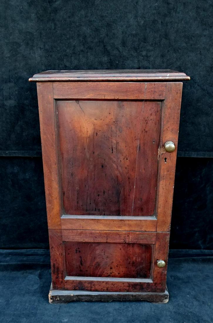 C. 1900 2 DOOR WALNUT CABINET 35"H 20"W 15"D: C. 1900 2 DOOR WALNUT CABINET 35"H 20"W 15"D