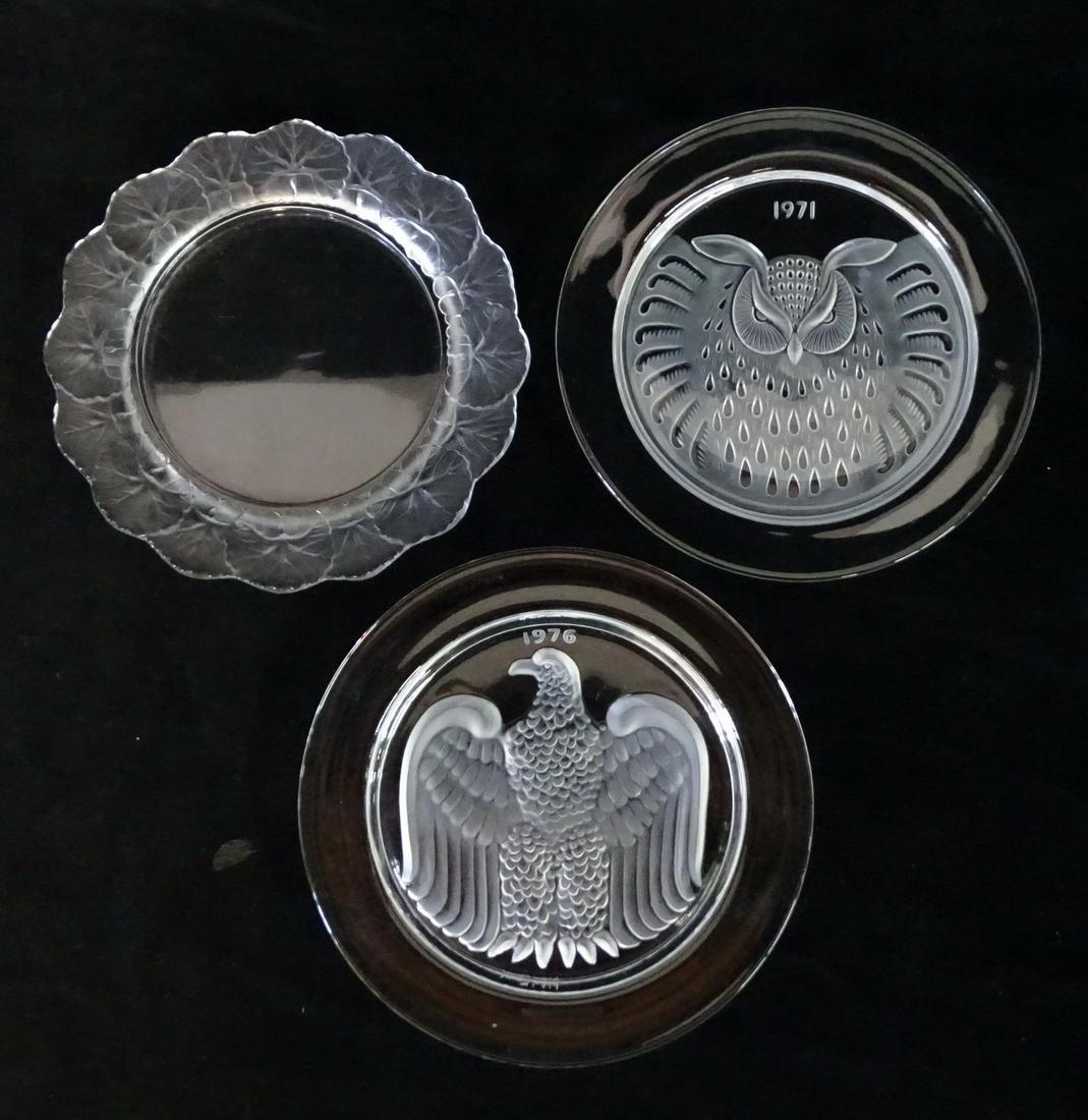 3 LALIQUE PLATES OWL, EAGLE & IVY MOTIF 8.5" DIA. (1 of 4)