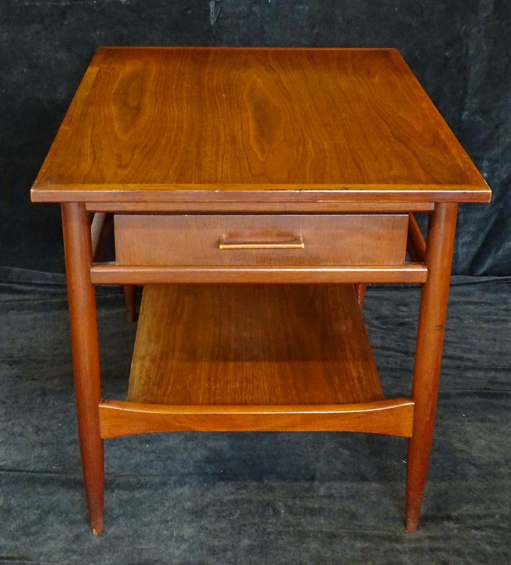 HEKMAN ONE DRAWER SIDE TABLE 21"H 21"W 28"D (1 of 8)