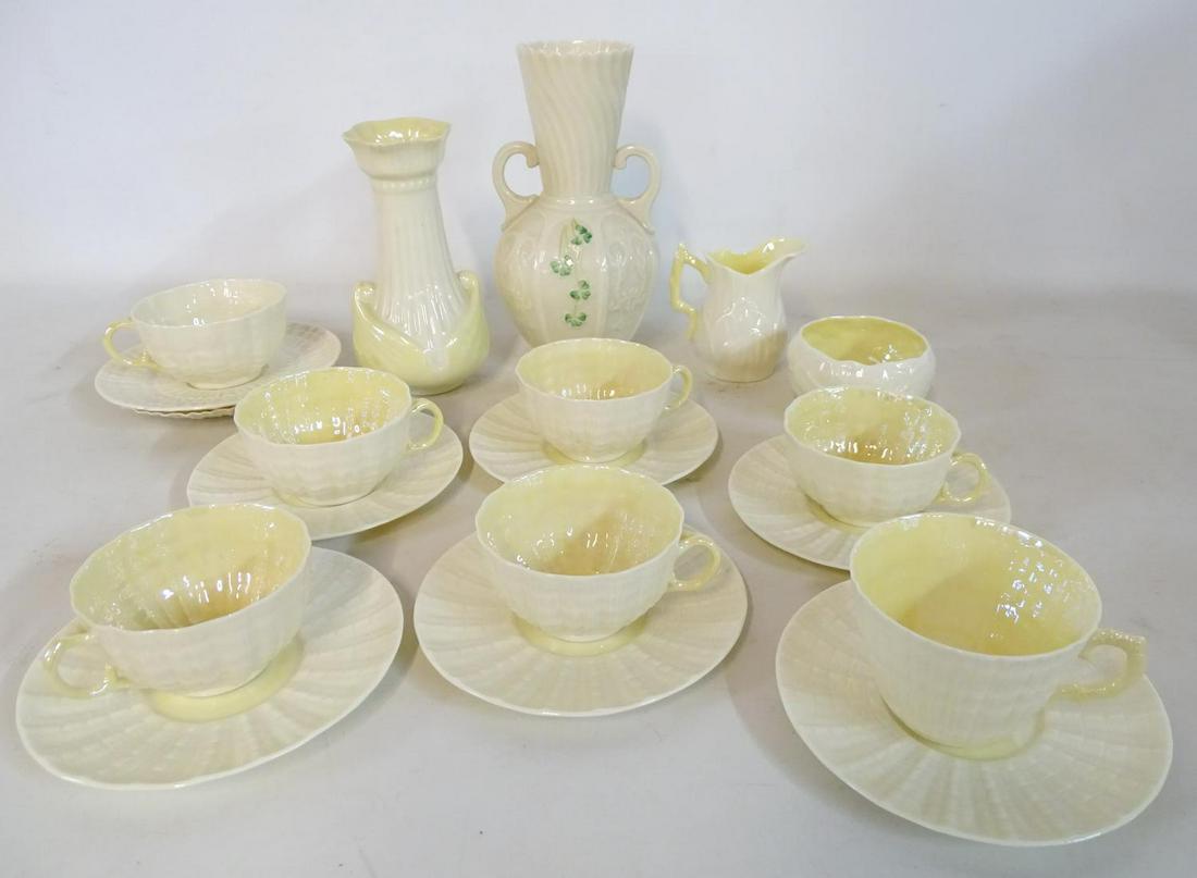 18 PCS. BELLEEK IRISH PORCELAIN INC. 2 HANDLE VASE (1 of 2)